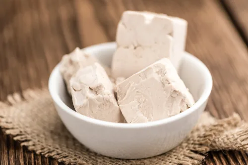 Yeast Fertiliser for Tomatoes and Cucumbers Is Surprisingly Easy and Effective